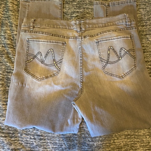 New York & Co Skinny Ankle Jeans - Size 16 - Picture 3 of 5